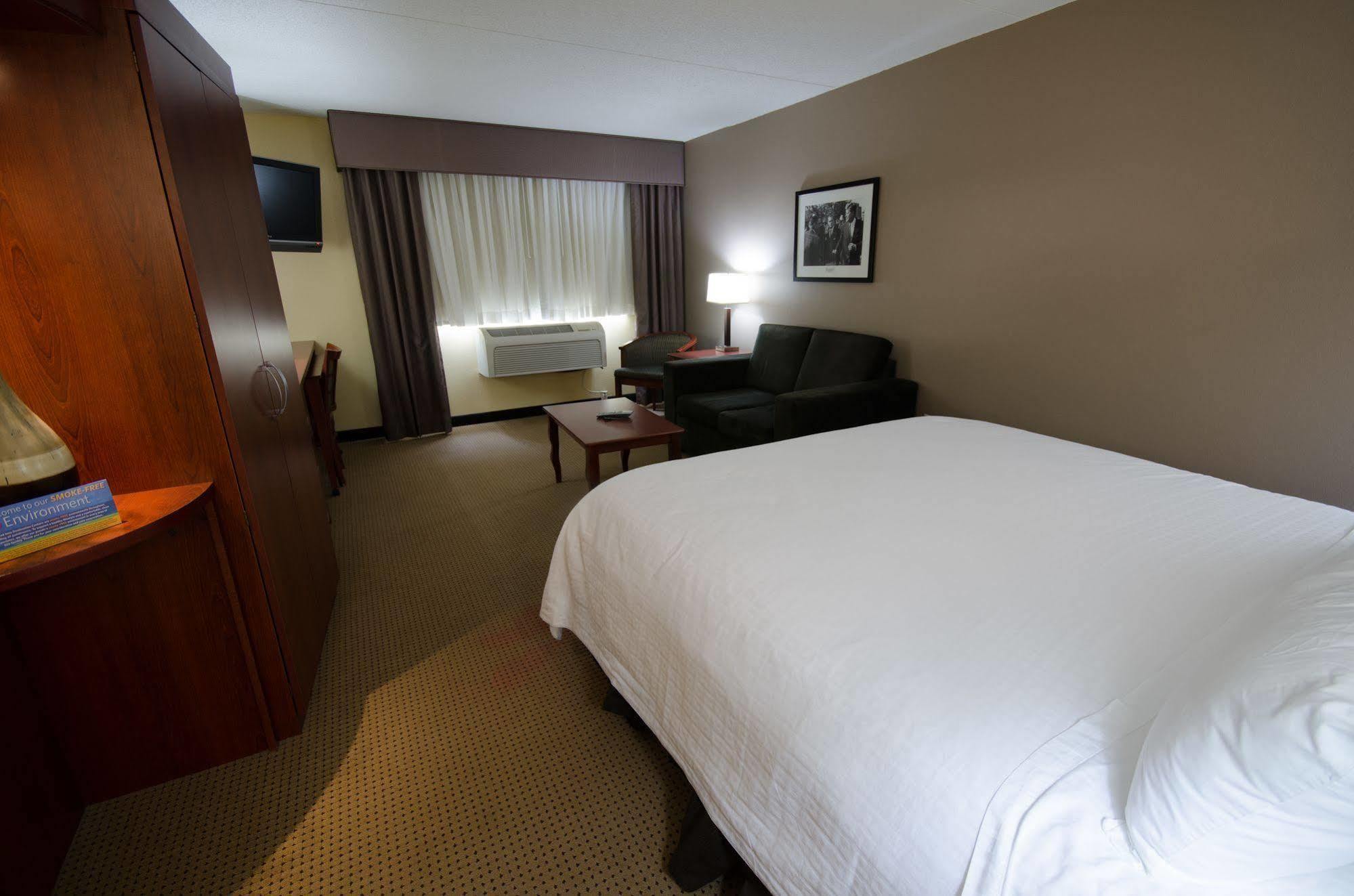 Canad Inns Destination Center Grand Forks Kültér fotó